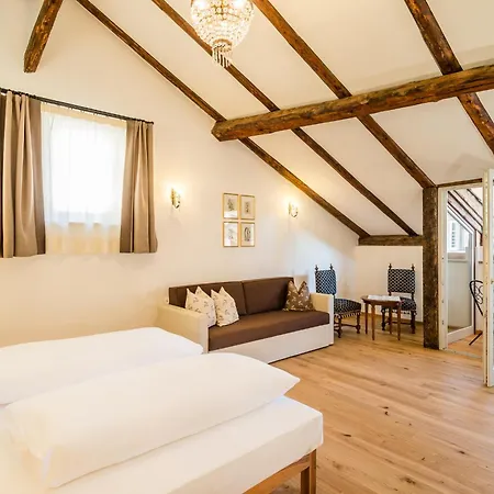 Romantik Jagdhof 4* Caldaro
